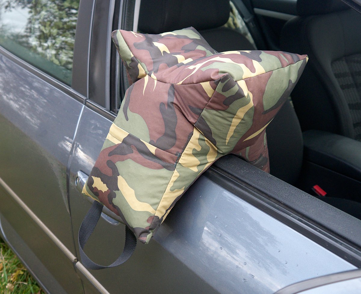 Grappler Kamera Sitzsack Vorgefüllte Version gefüllt mit leichten Styroporkugeln Woodland Camouflage Muster Linsenstütze für Wildlife Photography Polyestergewebe