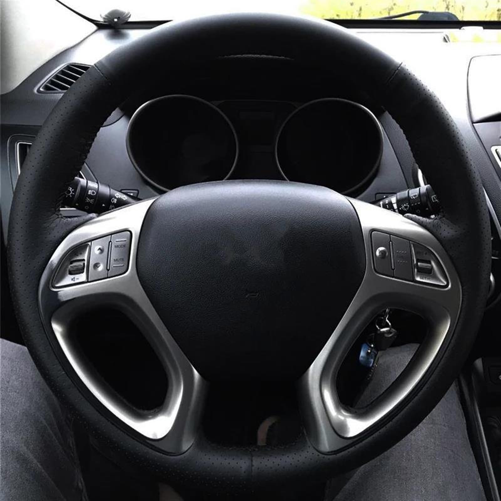 Auto-Lenkradbezug Aus Perforiertem Mikrofaser-Ledergeflecht Mit Nadeln Und Fäden Für Hyundai Ix35 Für Tucson 2 11-15 Teile(Schwarz)