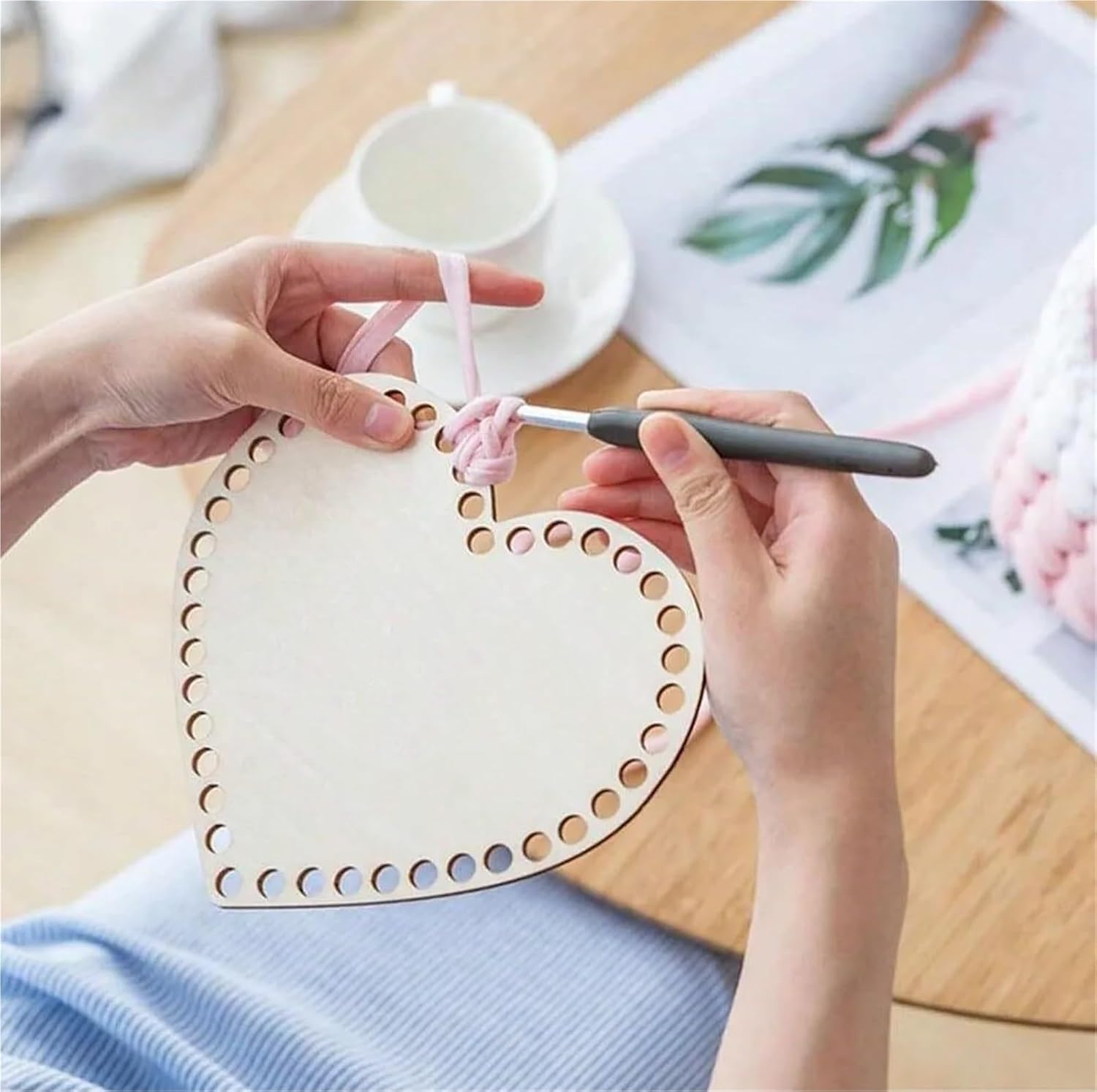 Pre Drilled Wooden Crochet Base 16Pcs Natural Wooden Basket Bottom Blank Crochet Bag Base DIY Wood Gift Crocheting Home Decoration