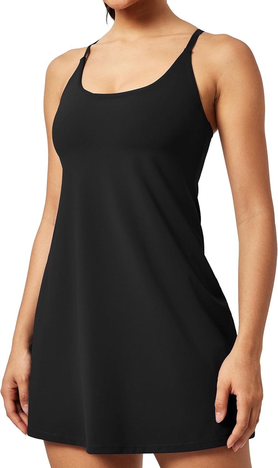 Athletic dress with shorts, pockets, ideal for sports activities