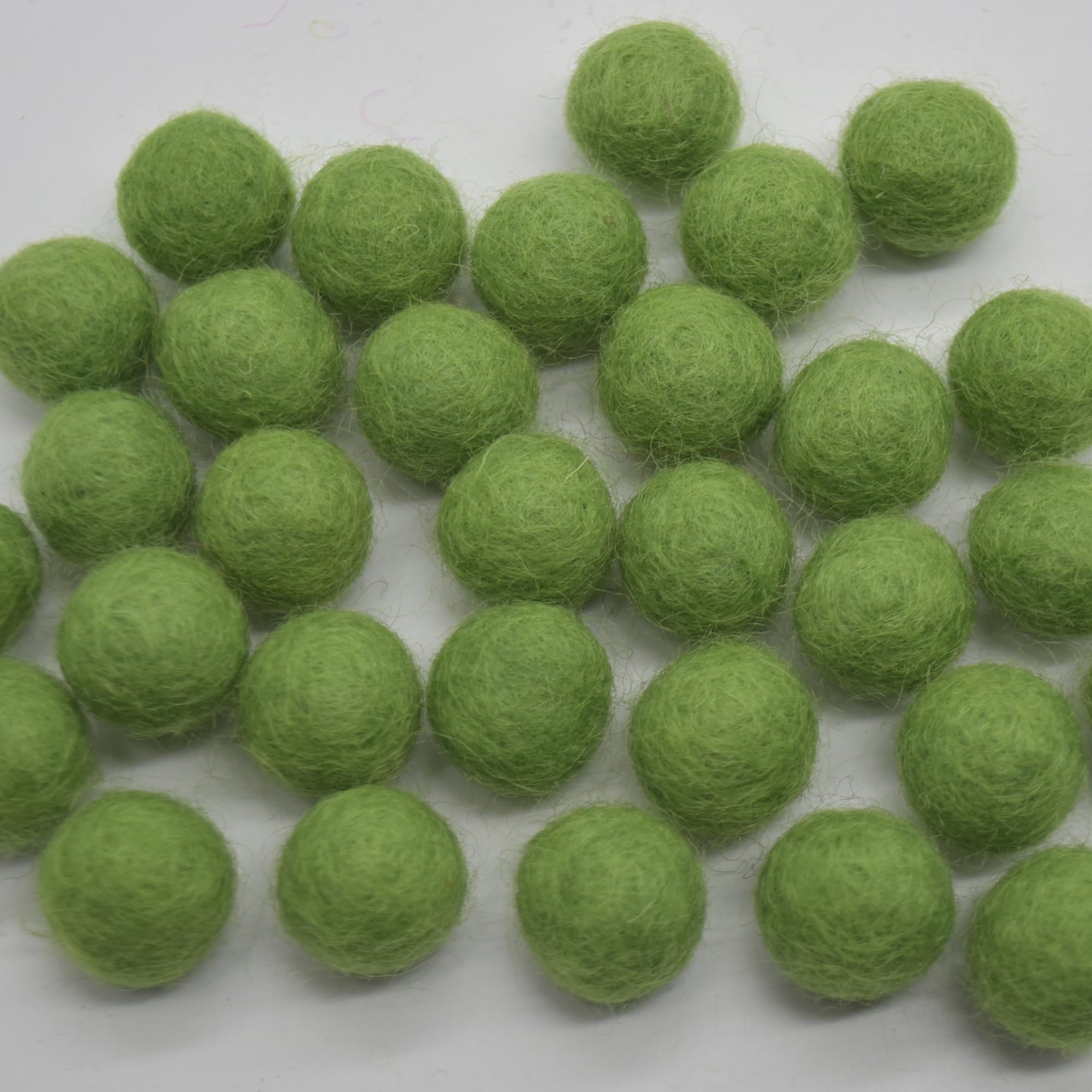 Oriental Direct based in West Yorkshire 100% Wool Felt Balls - 1.5cm - 25 Felt Balls - Light Asparagus Green