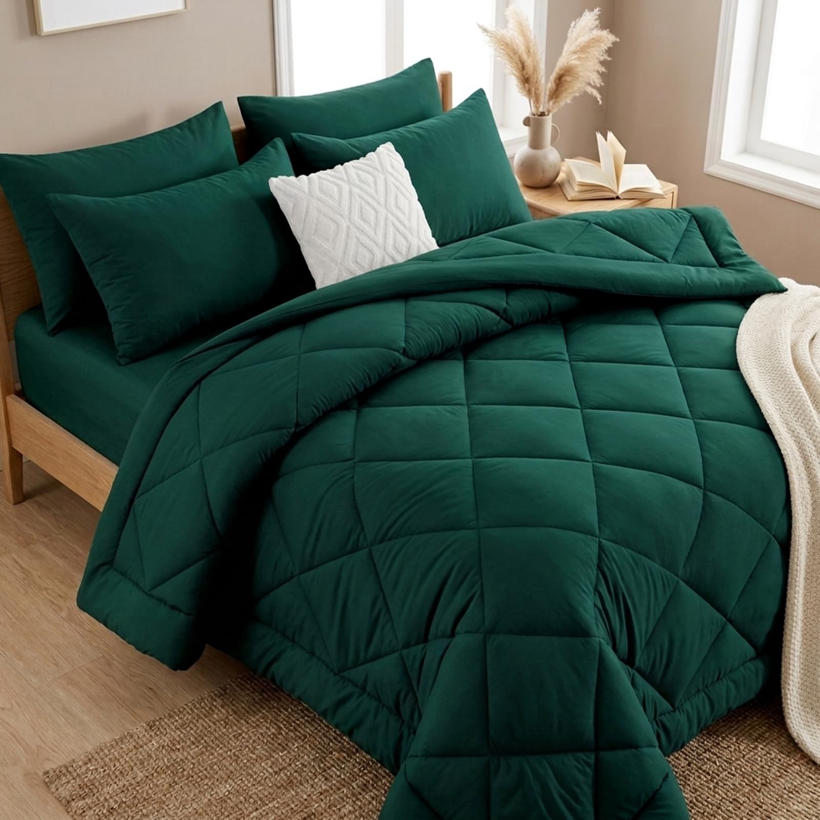 Tifschlaf Coverless Duvet Double 10.5 Tog - Bed Duvet for All Seasons, Luxury Lightweight Quilt Washable Comforter with 2 Pillowcases - 200x200 cm Emerald Green