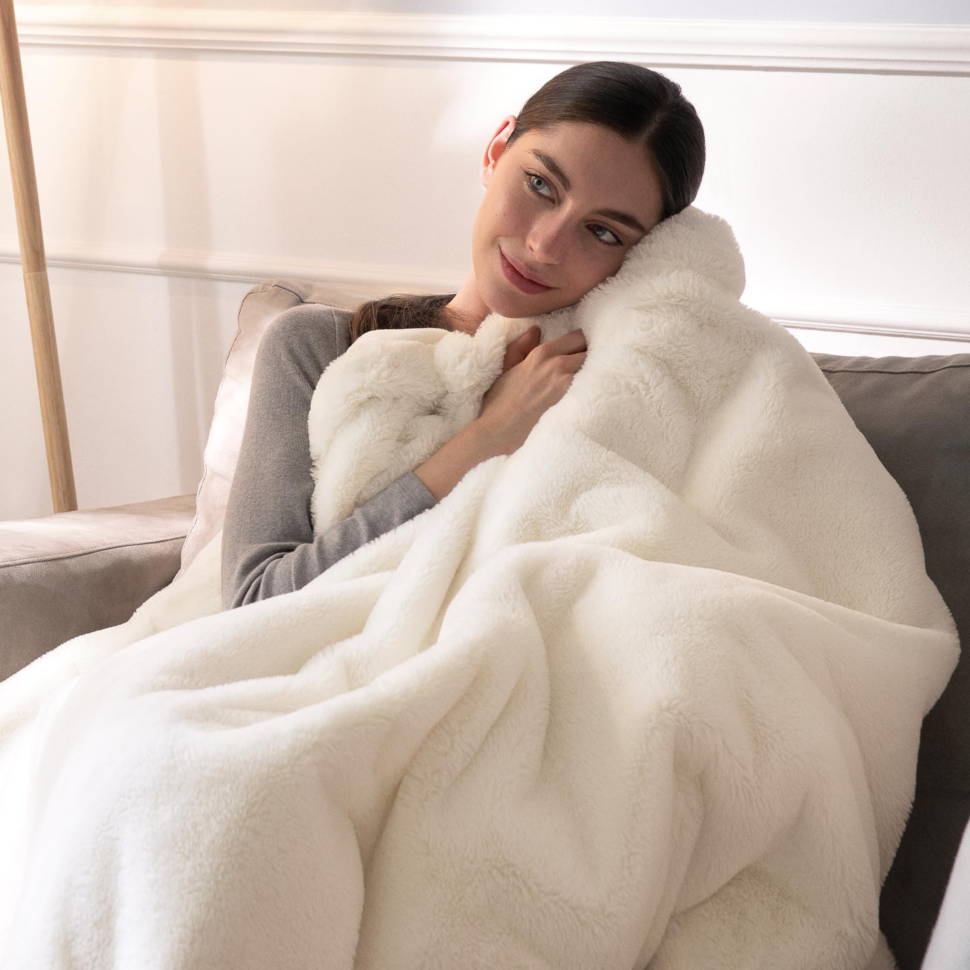 Daga Coperta termica elettrica per divano Relax Soft Chic, tecnologia di riscaldamento Intellisense, tessuto morbido, effetto pelo e velluto, 6 livelli di temperatura, 160 x 120 cm
