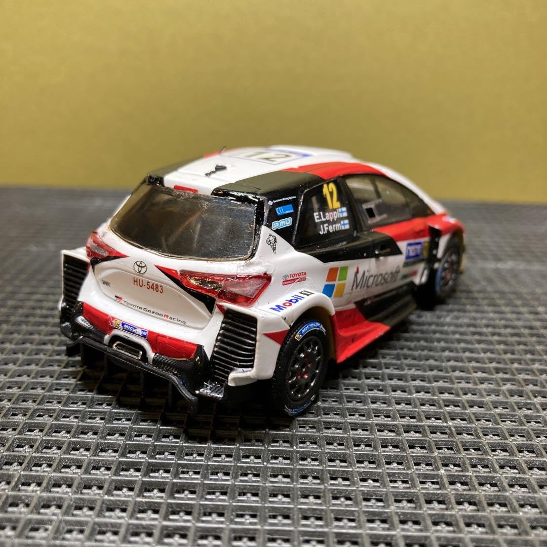 スパークトヨタ ヤリスWRC 2018 チャンピオン獲得記念モデル 750