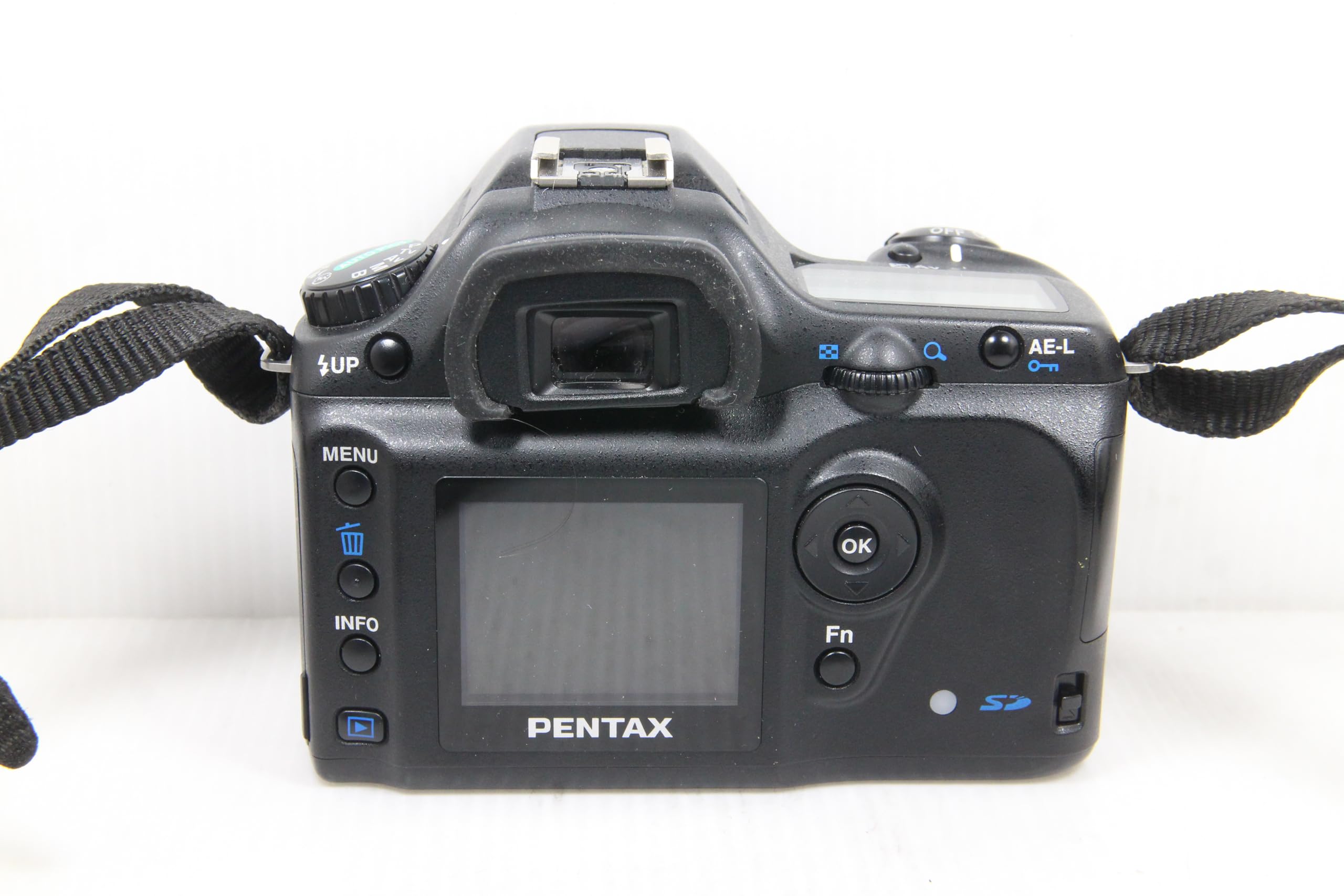 PENTAX *ist Ds デジタル一眼レフカメラ