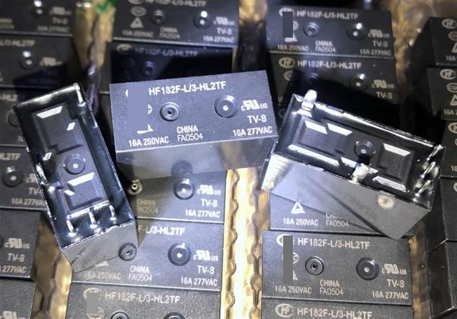 Relé de retención magnética HF182F-L 3-HL2TF con formato biestable de 5 pines para circuitos 2