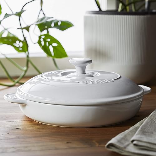 Miniatura 2 de Staub Ceramics Covered Brie Baker, 8 pulgadas, blanco