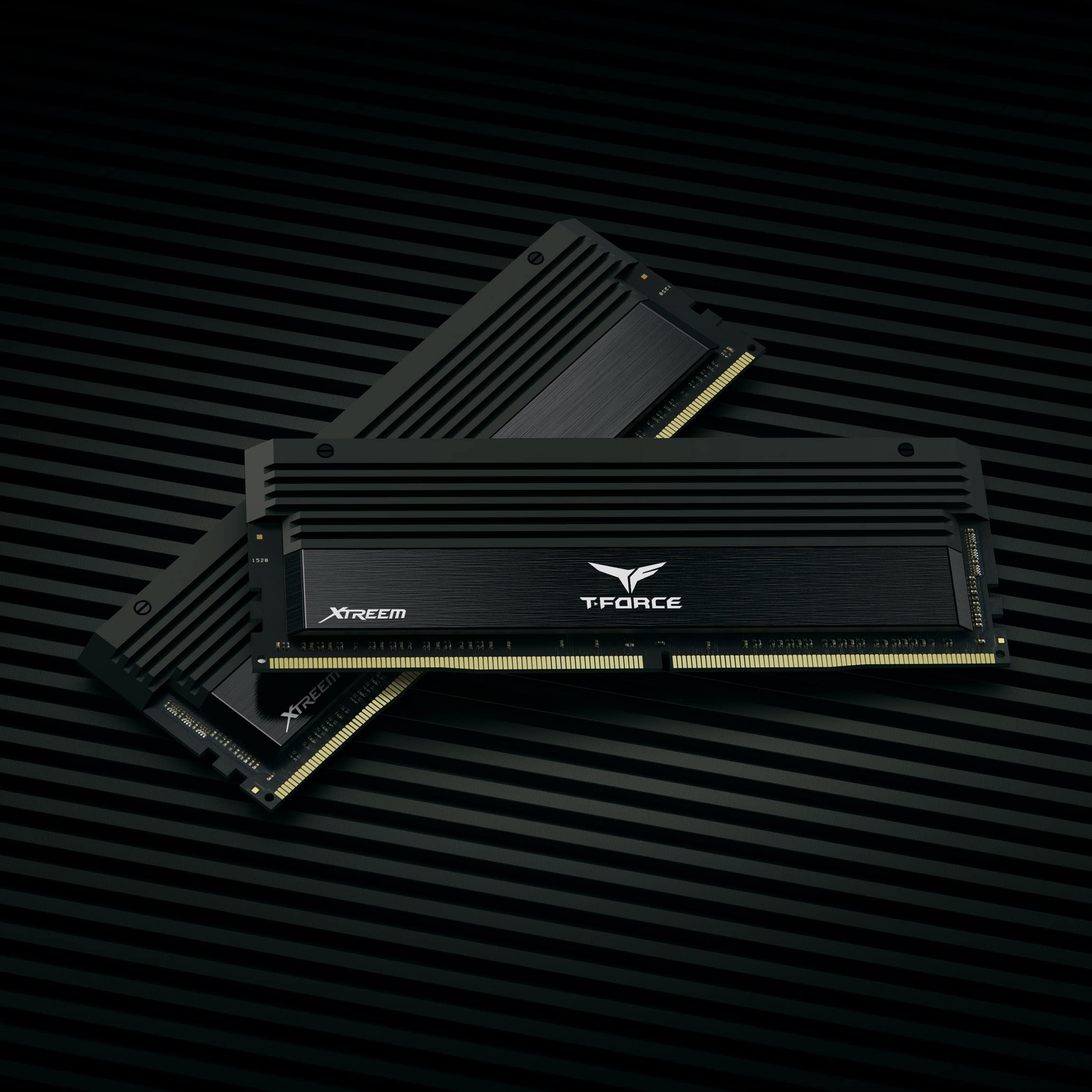 TEAMGROUP T-Force Xtreem 16GB Kit (2x8GB) 4000MHz (PC4-32000