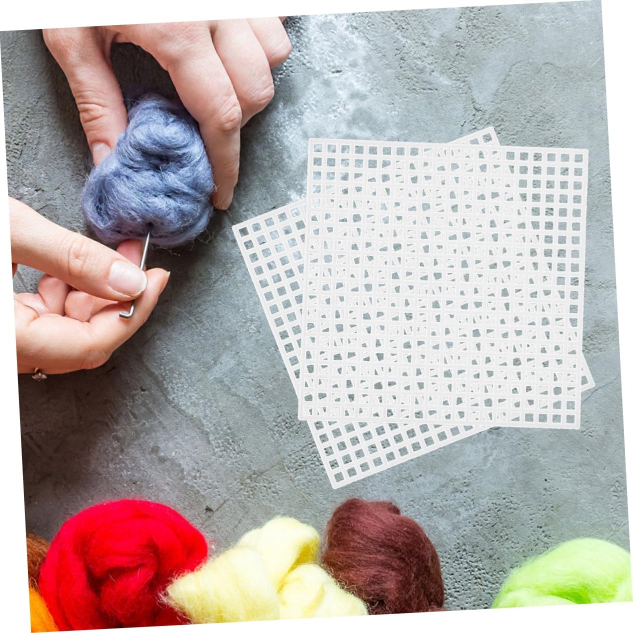 MINAOLULUS 10pcs Plastic Mesh Sheets for Crafts Reusable Embroidery Grid Pads Multi-Function Sewing Accessories for Bag Making and Quilting Projects