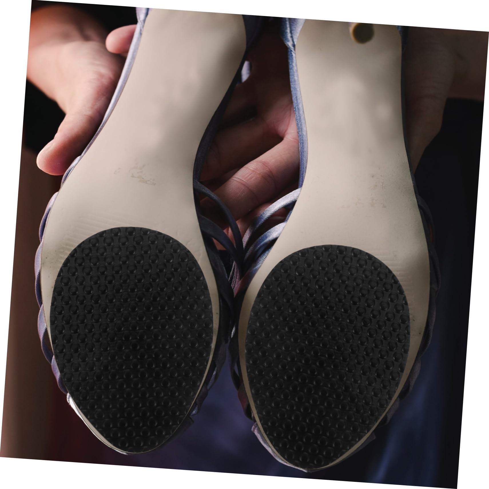 VALICLUD 4 Set Adesivi Suola Antiscivolo Guida Al Suolo Cuscinetti in Gel Sul Tallone Alto Protettore Inferiore Della Scarpa Guida Al Tallone Per Le Scarpe Resina Vinilica Nero 10 Paia*4