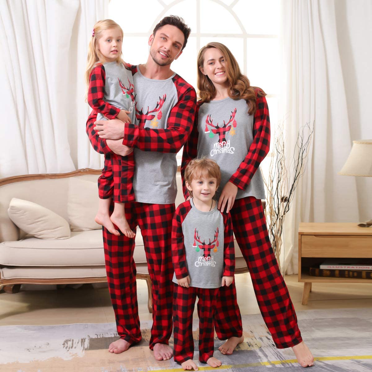 SANMIO Pigiama Famiglia, Due Pezzi Stampati Top + Pantaloni Set di Natale Famiglia Coordinati per papà Mamma Ragazzo Ragazza Bebè
