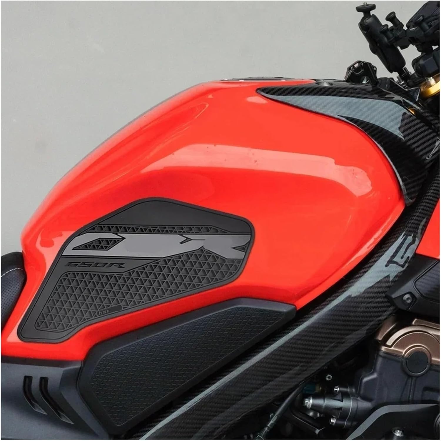 Motorcycle Tank Sticker Motorcycle Accessories Side Traction Fuel Tank Pad Cap Rubber Gas Oil Sticker Knee Protection for H&ON&DA CBR650R 2019-2024.