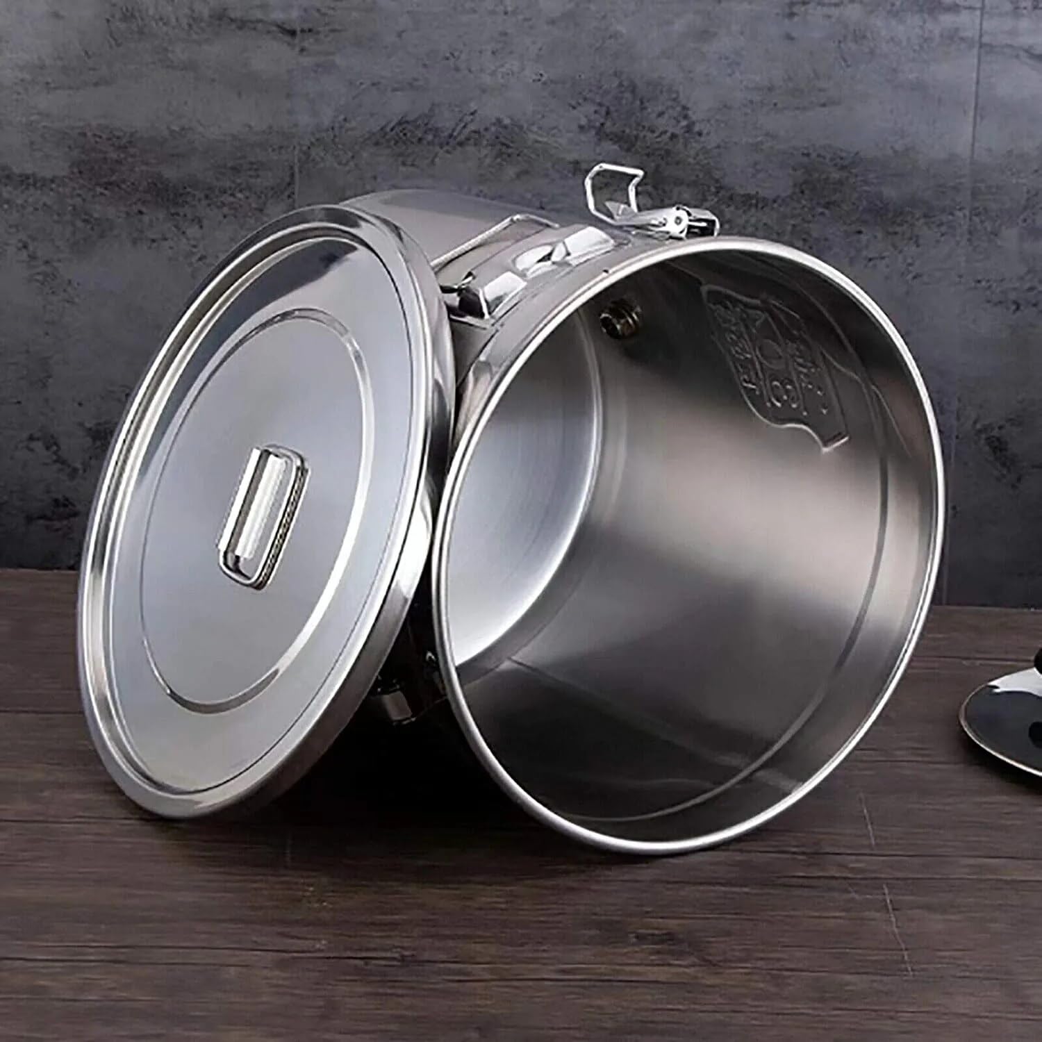Edelstahl Vorratsdose mit Deckel luftdicht & dunkel | Vorratsbehälter groß, auslaufsicher & rund | 6 Liter