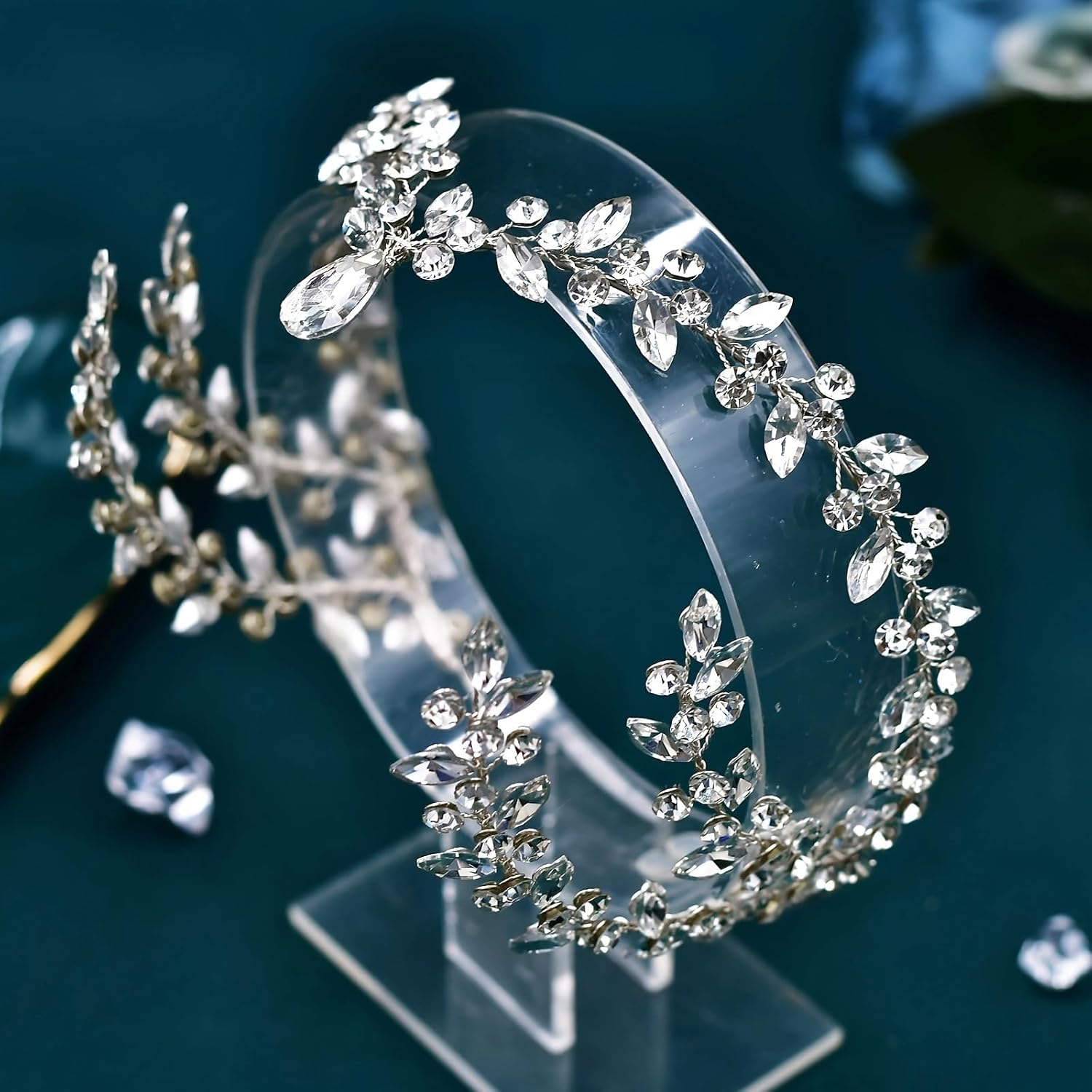 JHOO Sparkly Rhinestone Headband for Women Elegant Silver Wedding Hair Accessories Fashion Headpiece Party Headwear Bridal Forehead Head Chain (Silver, One Size)
