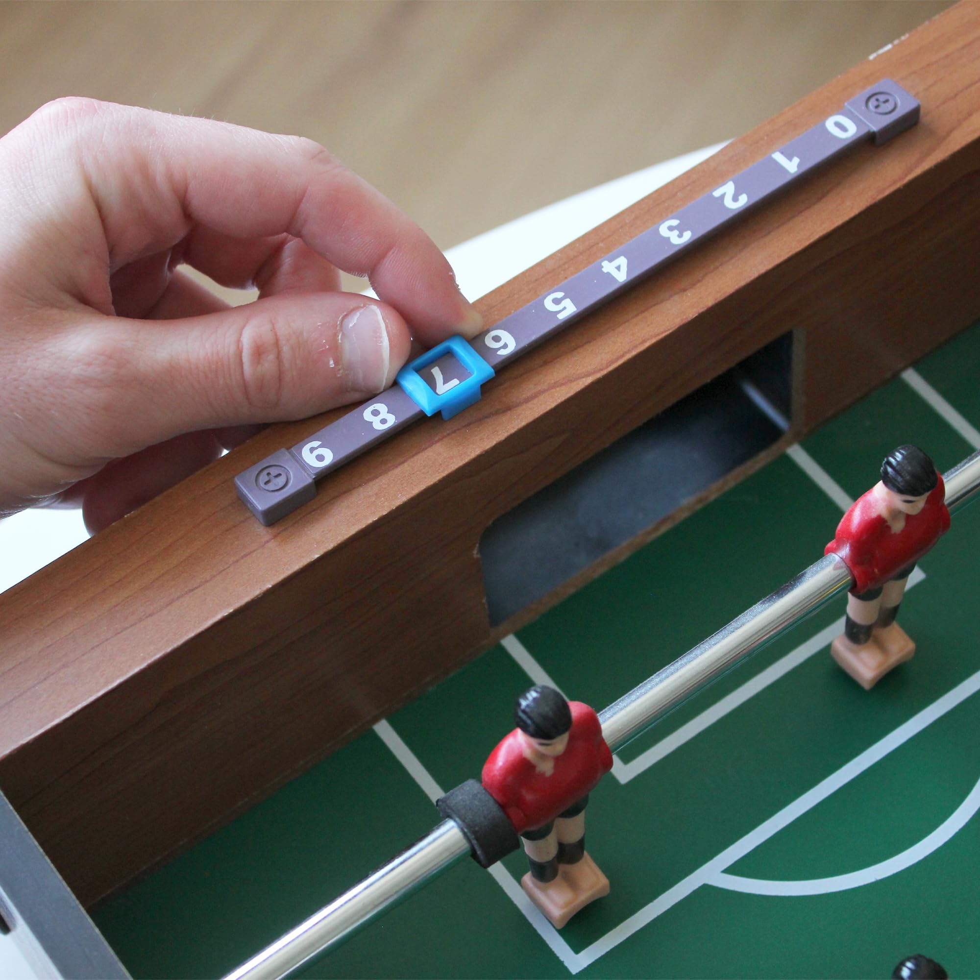 FISHTEC Mini Babyfoot de Table avec 4 Barres et 2 Balles - Jeu de bistrot Convivial et Format Compact pour Enfants et Adultes - Idéal pour Loisir intérieur et soirées Amis