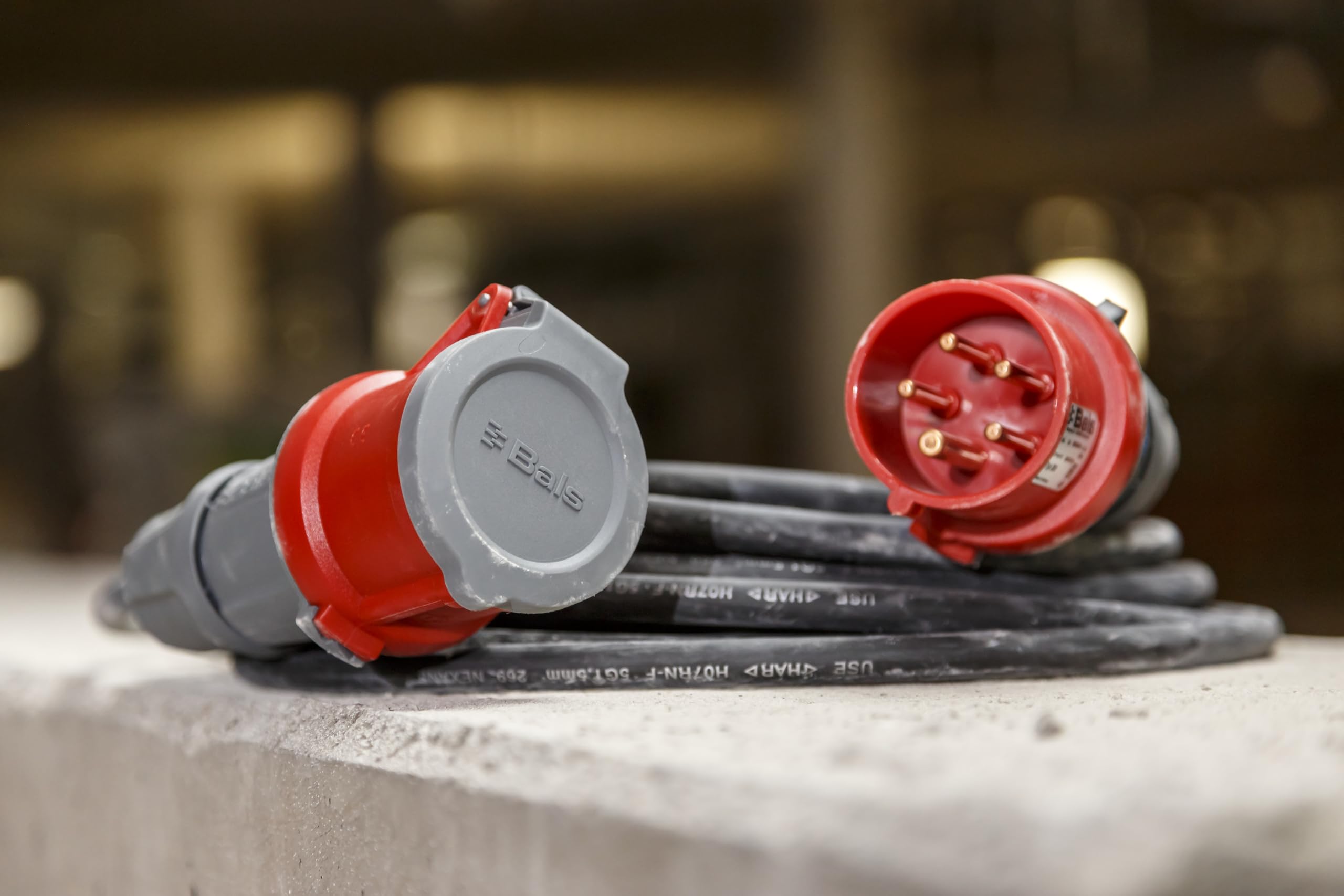 Brennenstuhl cable alargador de 10 m de enchufe CEE 400V/16A (5 polos, conector CEE, para uso en exteriores, comercio y industria, Made in Germany) negro
