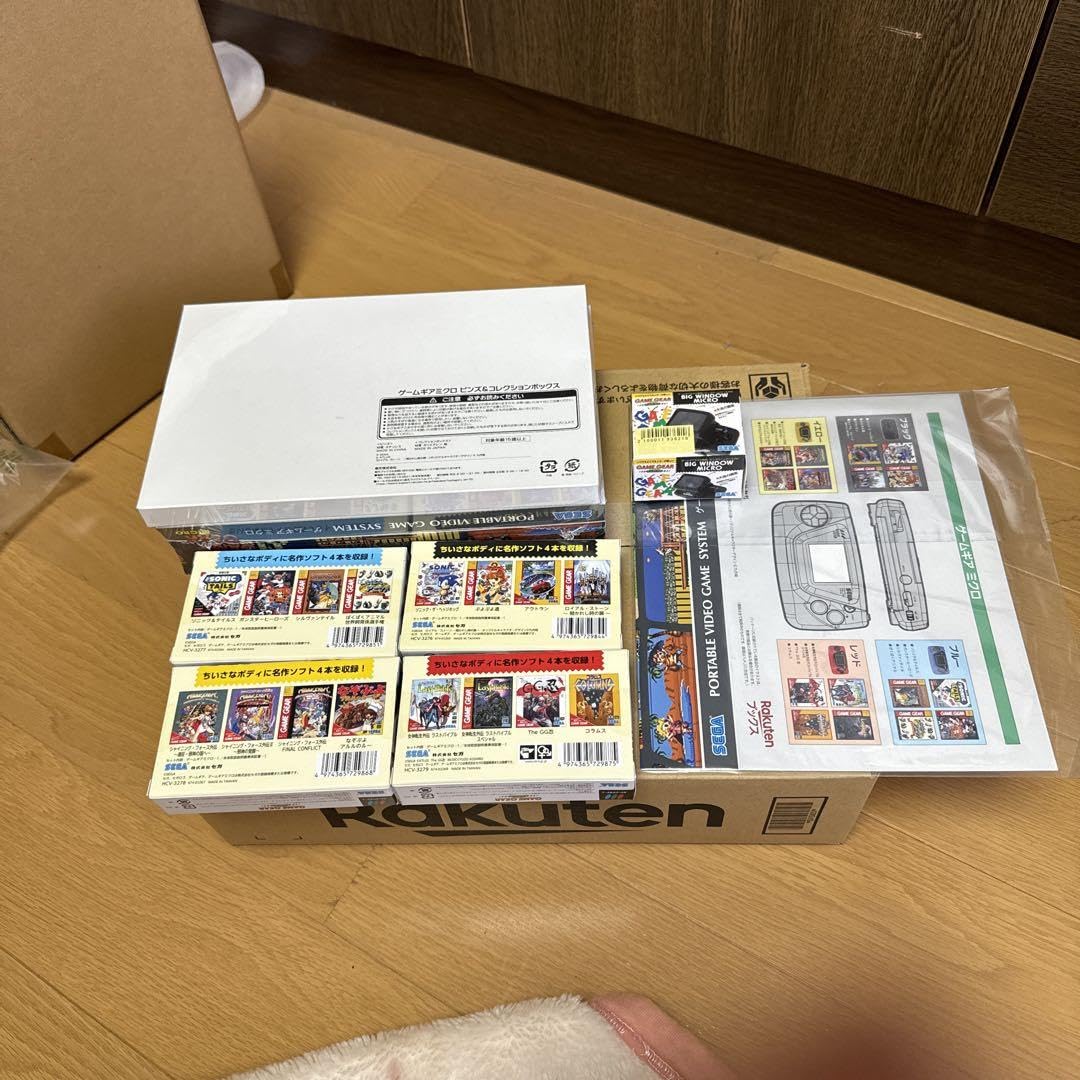 【新品シュリンク付】セガ　ゲームギアミクロ　ピンズ&コレクションボックス 楽天ブックス: 【特典】楽天ブックス限定 ゲームギアミクロ