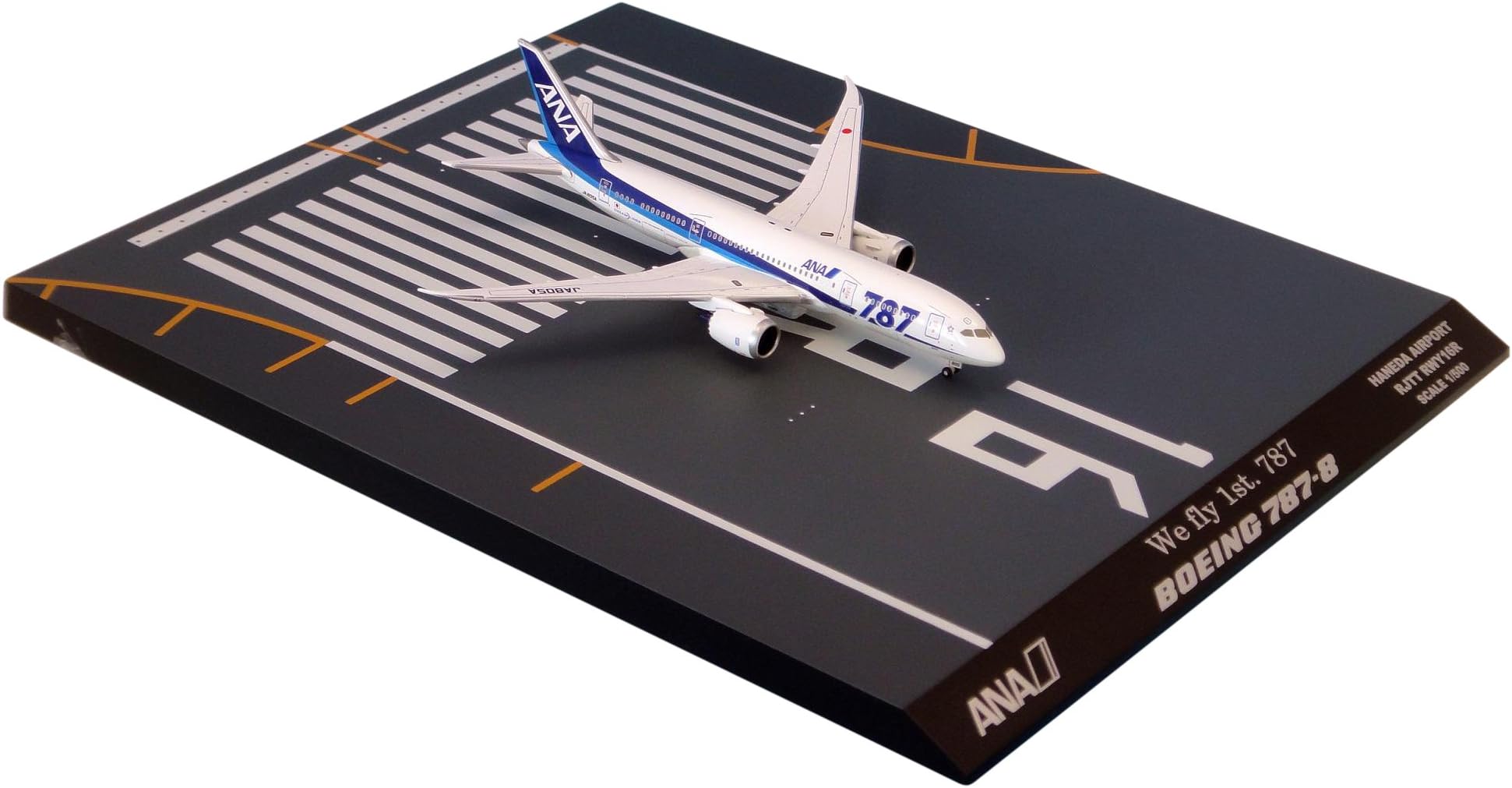 ANA 787-8 JA806A w/787 Logo (International) by ANA TRADING