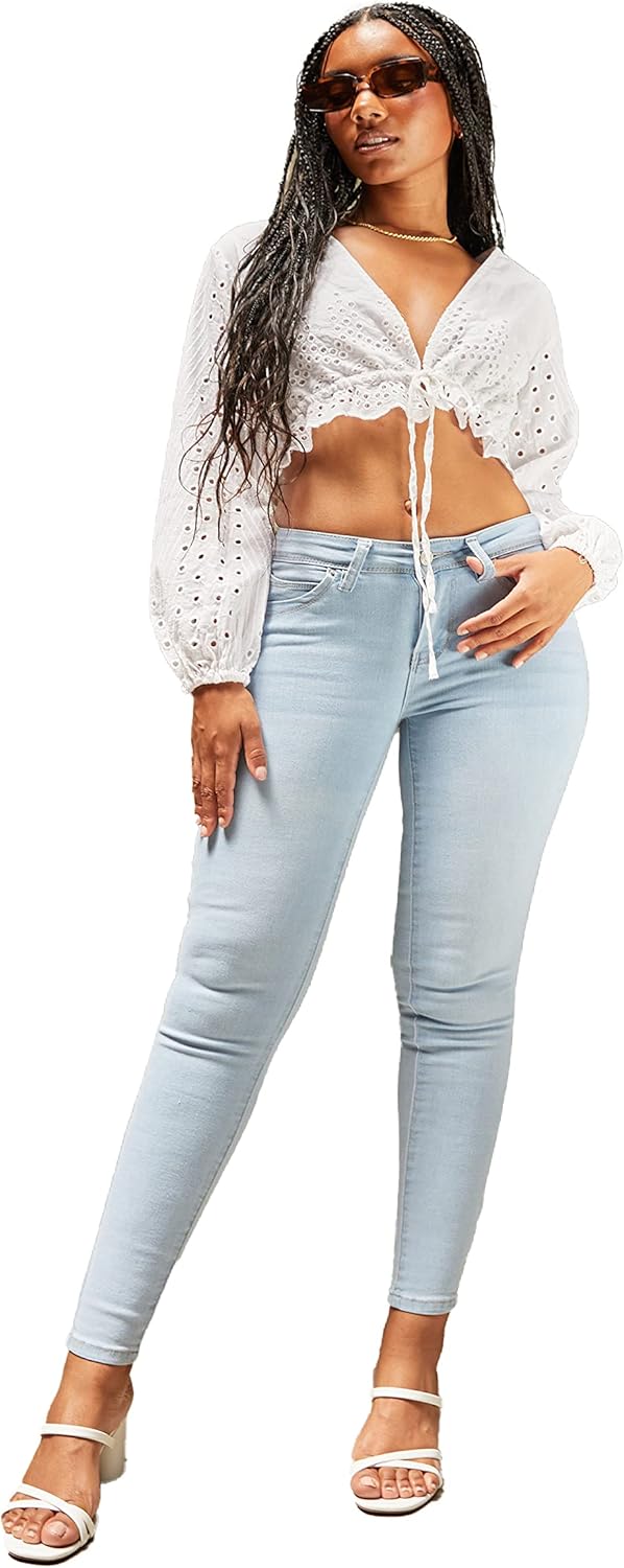 YMI Women's Juniors Mid-Rise Wannabettabutt Skinny Jeans