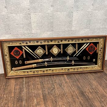 武家三大家家紋付き 徳川 織田 豊臣 名刀額飾り、模造刀、鍔、刀 武家三大家家紋付き 徳川 織田 豊臣 名刀額飾り、模造刀、鍔、刀