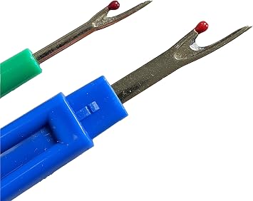 Ultima 6 Piece Colorful Seam Ripper/Nipper Set w/Carry case - 4 Stitch Rippers (2 Large & 2 Small), 1 Metal Nipper/Clipper, 1 Nipper/Clipper Plus Bonus Carry Case.
