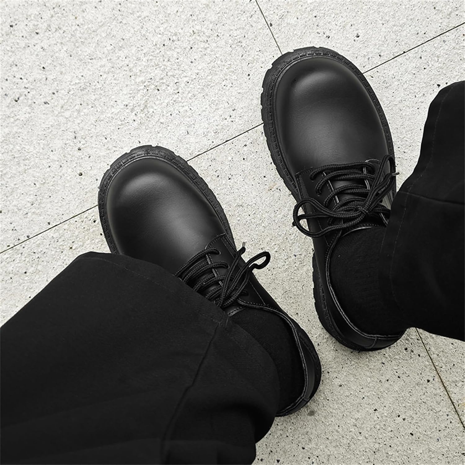 Sapato Oxford masculino plataforma de couro com cadarço clássico bico redondo sola grossa mocassins vintage formal negócios casamento Derby sapatos em promoção! Veja a oferta e mais achadinhos de Sapatos 7 Hoje é o melhor dia para comprar Sapato Oxford masculino plataforma de couro com cadarço clássico bico redondo sola grossa mocassins vintage formal negócios casamento Derby sapatos com aquele preço maroto! Promoção! Aproveite a oferta! 7