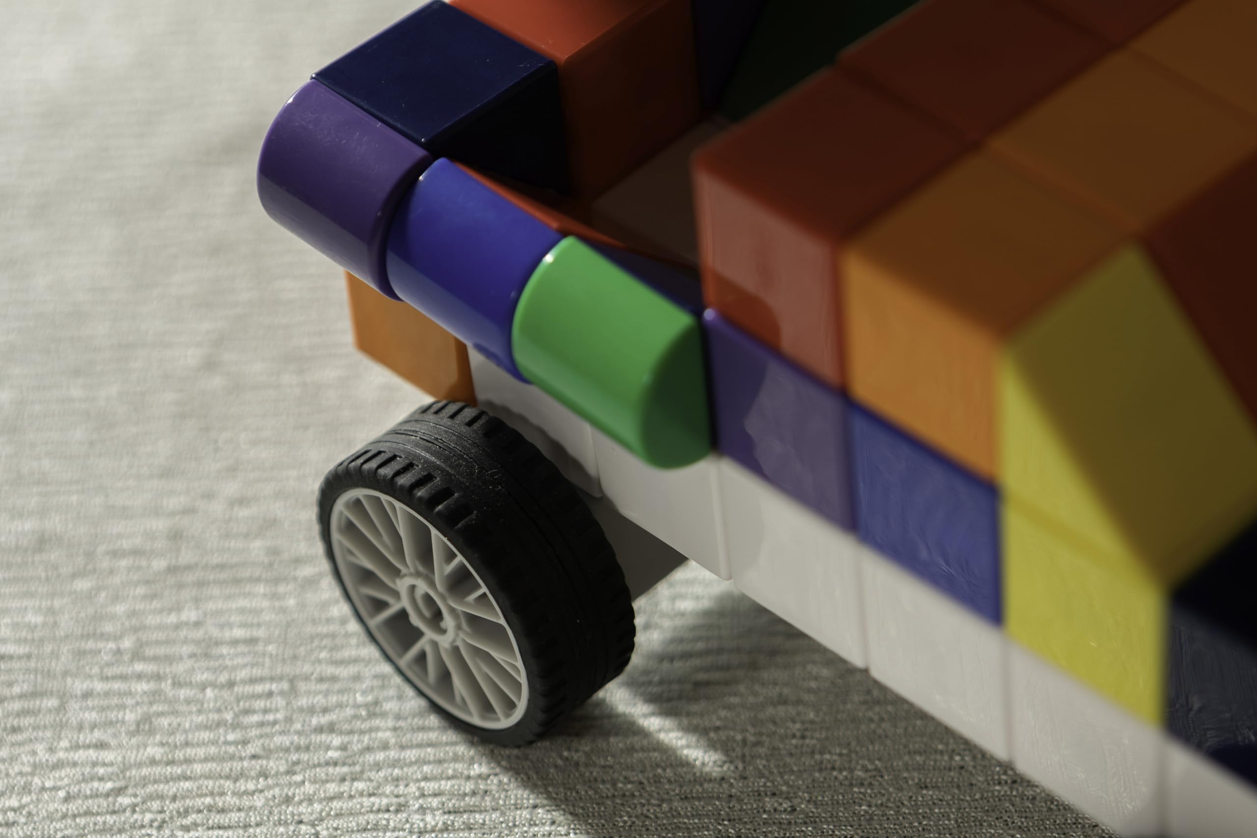 Magic Cube Car Maker, serie de coches con bloques magnéticos para diversión y educación de los niños, incluyendo bloques cuadrados, triangilares y semicirculares con bloques de panel y bloques