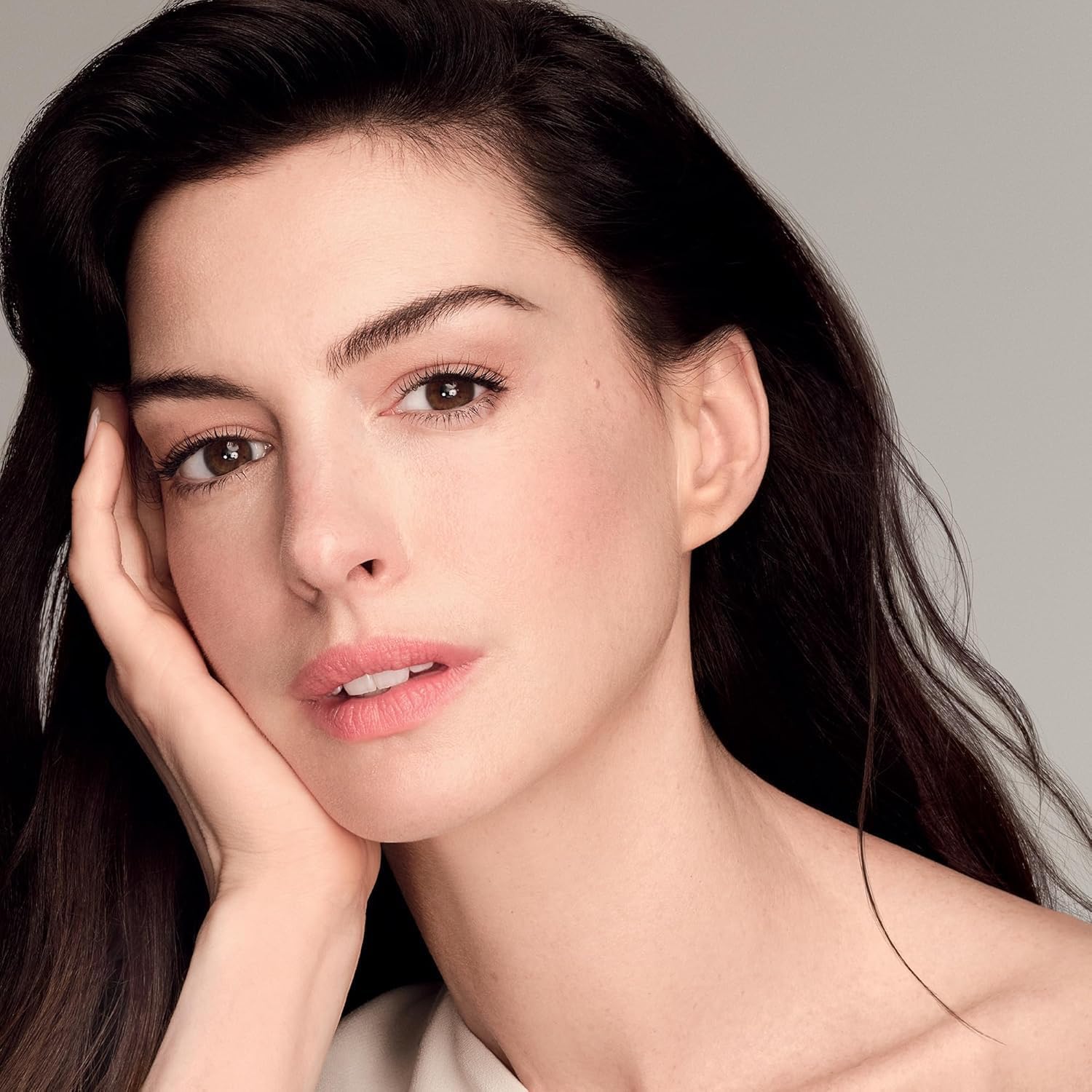 Shiseid Vital Perfection Overnight Firming Treatment, Crema Notte Rassodante, Re Neura RED Technology™, 50 ml