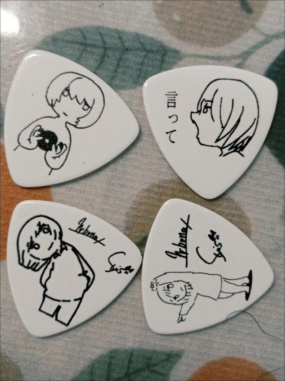 ヨルシカ ピック ヨルシカ LIVE TOUR 2025「盗作 再演」オリジナルピック