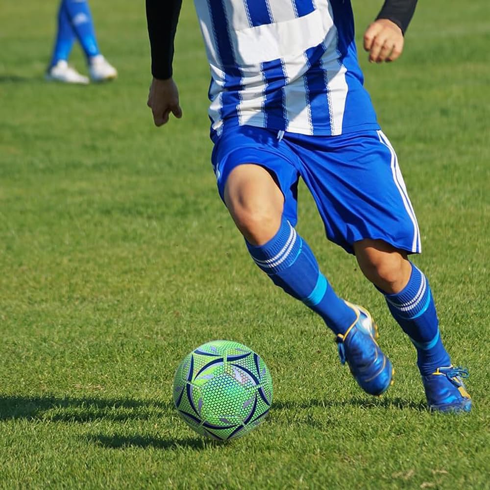 Offizielle Größe 5 Leuchtender Fußball, Fußball Leuchten im Dunkeln für Nachtspiele Training, Sport Leuchtfußball Kinder Erwachsene, Lederfussball mit Pumpe