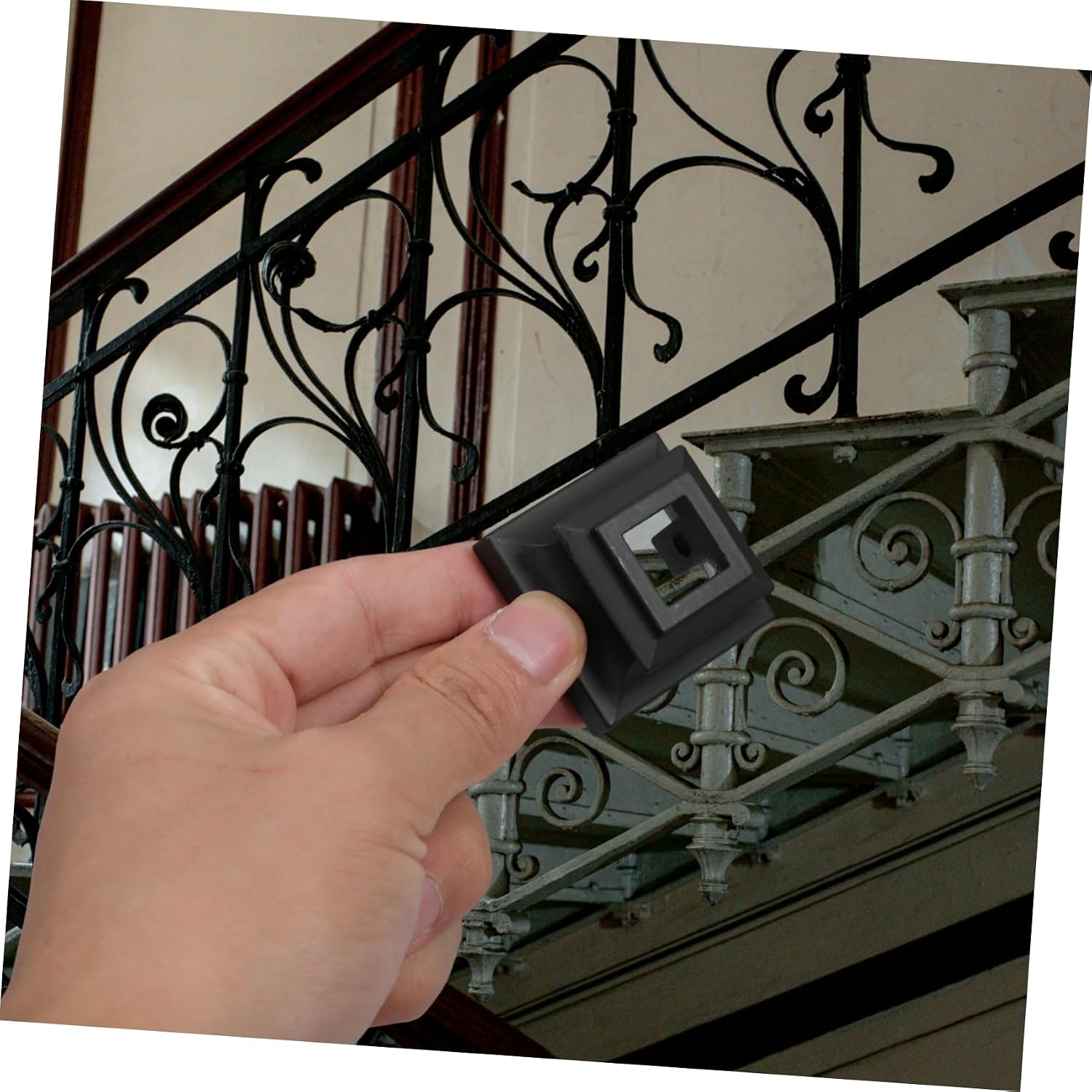 ORFOFE 6pcs Iron Baluster Stair Shoes for Staircase Balusters Stair Parts Easy Clean Surface for Indoor and Outdoor Use
