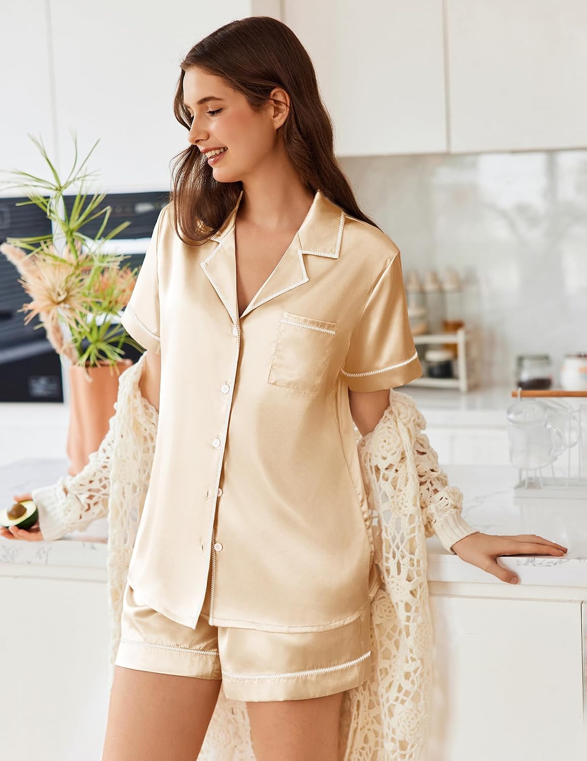 Ekouaer Womens Satin Silk 2 Piece Pajamas Set Short Sleeve Sleepwear image 3