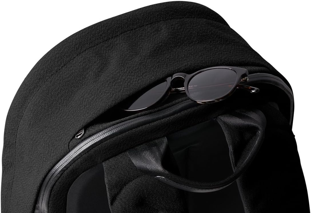 Bellroy Classic Backpack Plus (Dual Compartment Commuter Backpack, Fits 15 Inch Laptop, 22 Liter Capacity, Internal Organization Pockets) - Black