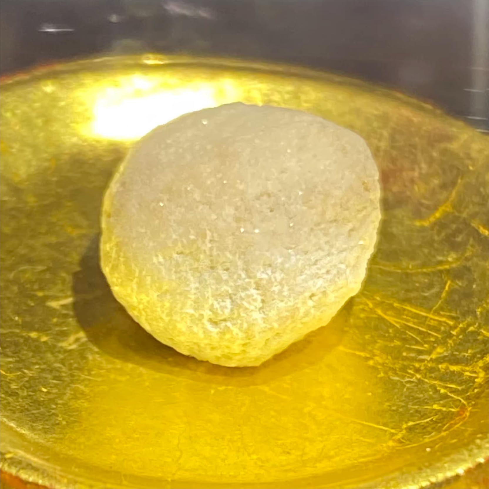 Reliques de Bouddha 1,2 cm pour remplir votre pagode vide avec piété