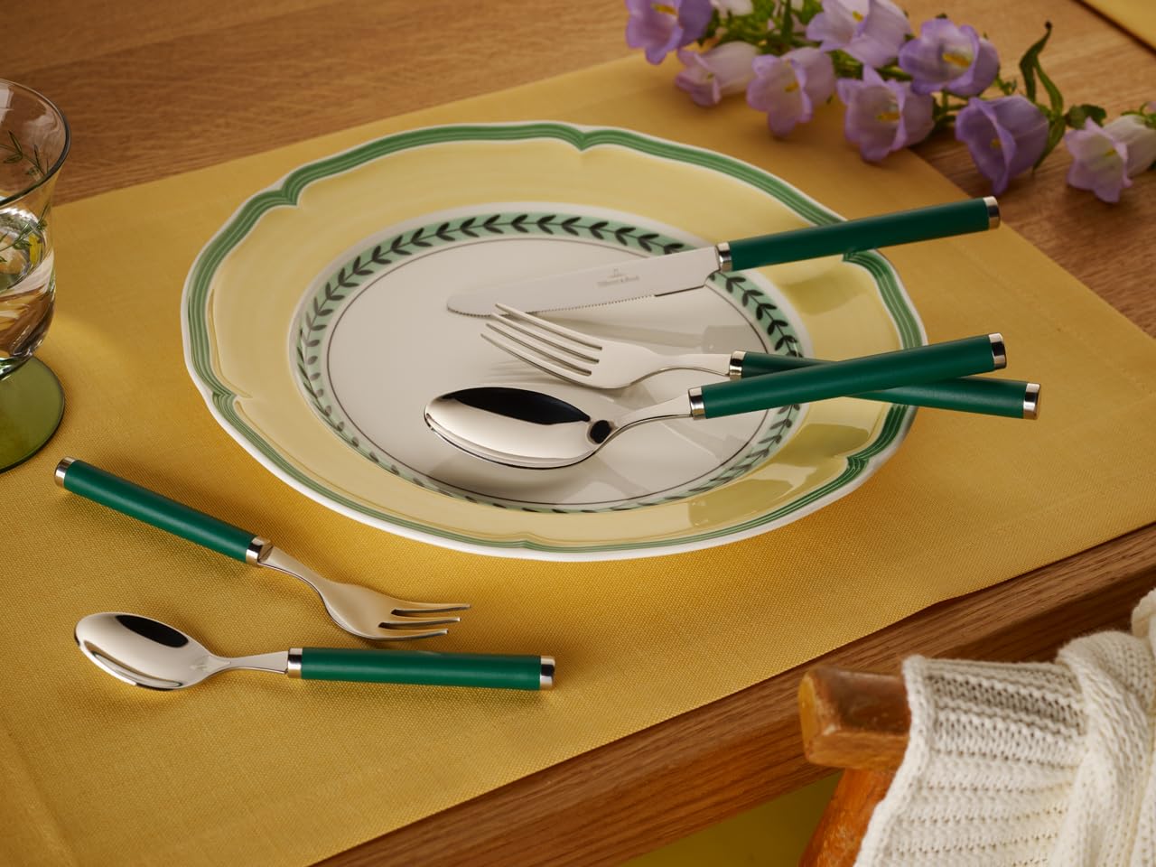 Villeroy & Boch - Play! Green Garden Tafelbesteck 24-teilig Grün, Spülmaschinenfest, Besteck Set für 6 Personen, Besteckset, Besteck mit buntem Kunststoffgriff, Edelstahl, Kunststoff