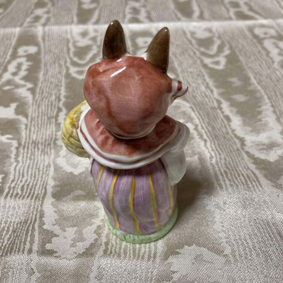 Amazon.co.jp: beswick ピーターラビット ミセスラビットお母さん
