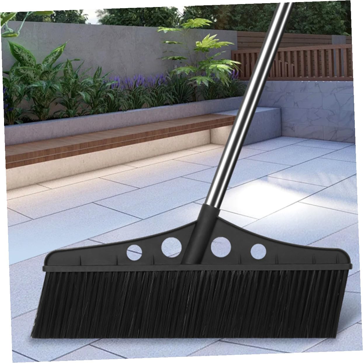 Escoba Negra Ancha de Acero Inoxidable y Nylon para Barrer Exteriores y Balcones con Mango Cómodo y Alta Eficiencia de Limpieza