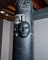 Vista 2 de TITLE Boxing Máscara de golpe de bolsa pesada