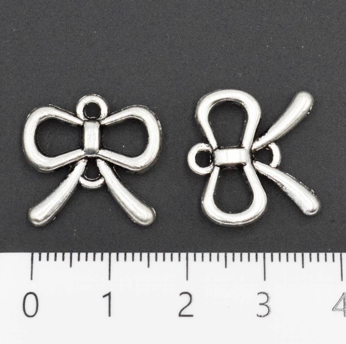 メグチャームパーツ リボン カン付き【2pcs】ドットリボンチャーム 約21×26mm 水玉 りぼん