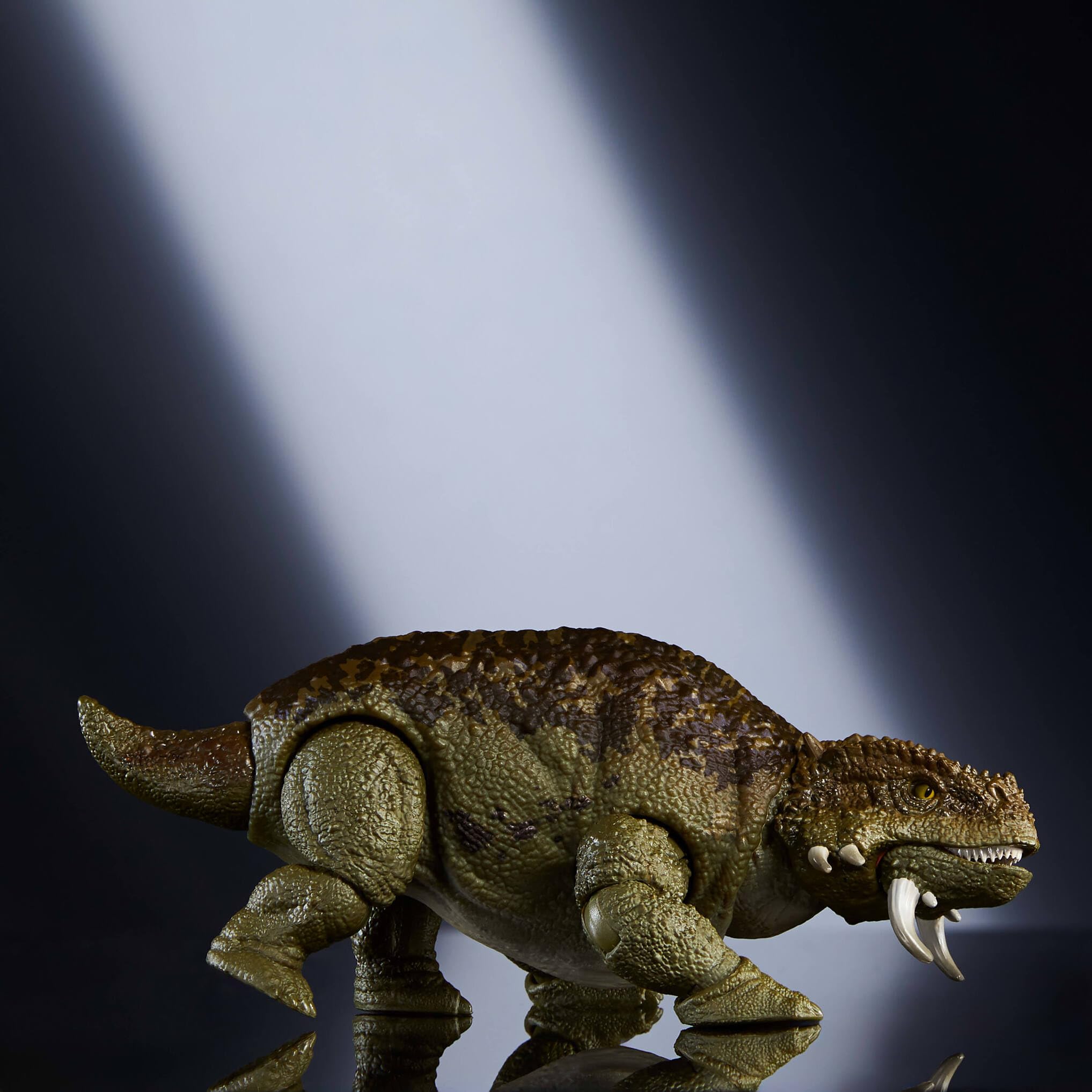 Mattel Jurassic World Colección Hammond Escutosaurio Figura de acción de dinosaurio, diseño de primera calidad con ojos de cristal y 14 puntos de articulación, JDJ08