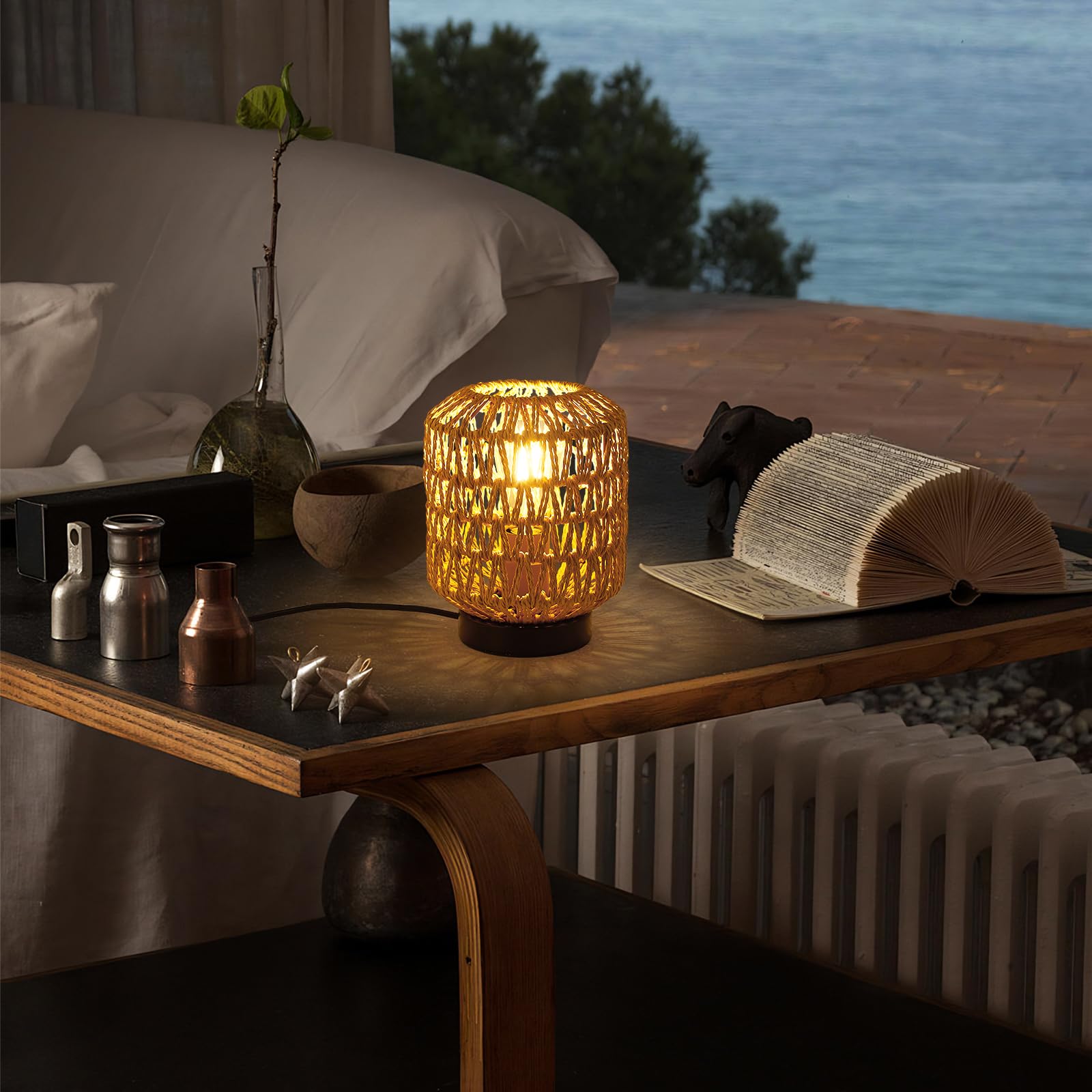 WILON Tisch Lampe, Rattan Tischlampe Kleine, Tischlampe mit Stecker, E27 Schreibtischlampe Retro, Handgewebte Lampenschirme, Nachtlicht Lampe für Schalfzimmer Kinderzimmer, Esszimmer, Hochzeit