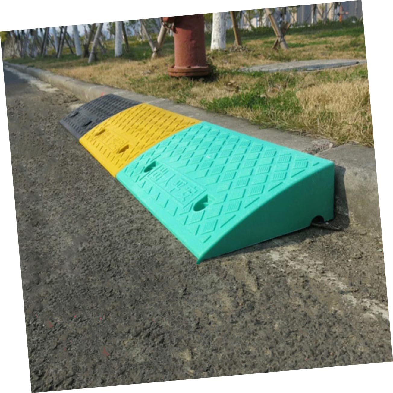 GANAZONO Heavy-Duty Curb Ramp 49.5x24x6.7cm Portable Ramp for Cars Trucks Scooters and Wheelchairs Sturdy Plastic Non-Slip Surface