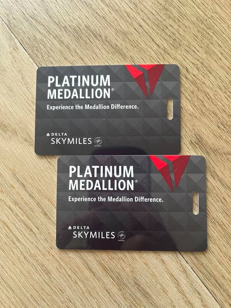 Amazon.co.jp: デルタ航空 プラチナメダリオンカード 2枚