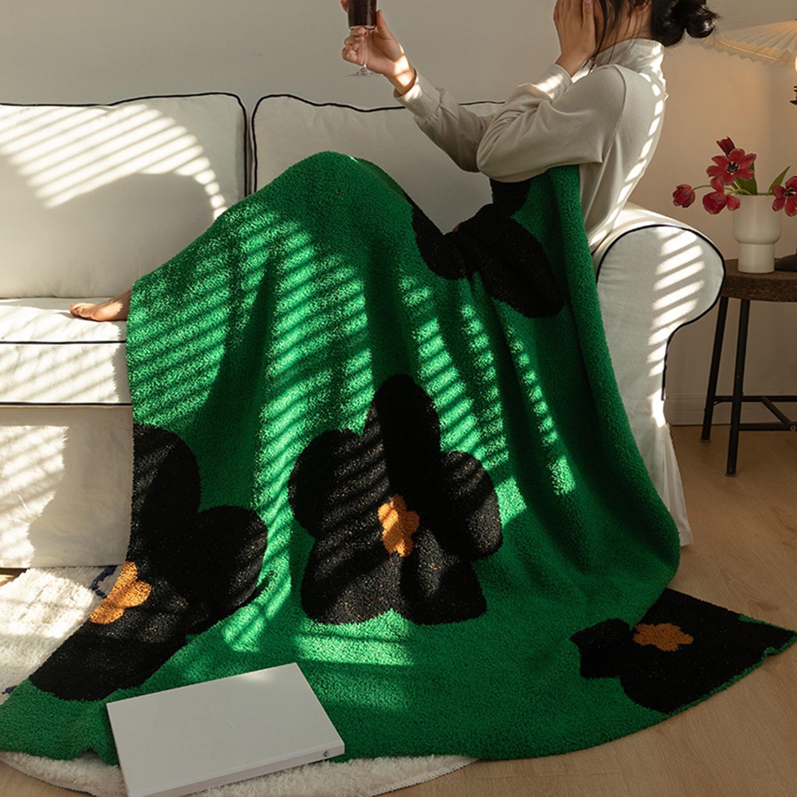KUWHSIOP Floral Throw Blanket Soft Cozy Knitted Fleece Throw Decoration Warm Blankets for Sofa, Chair, Bed, All Seasons
