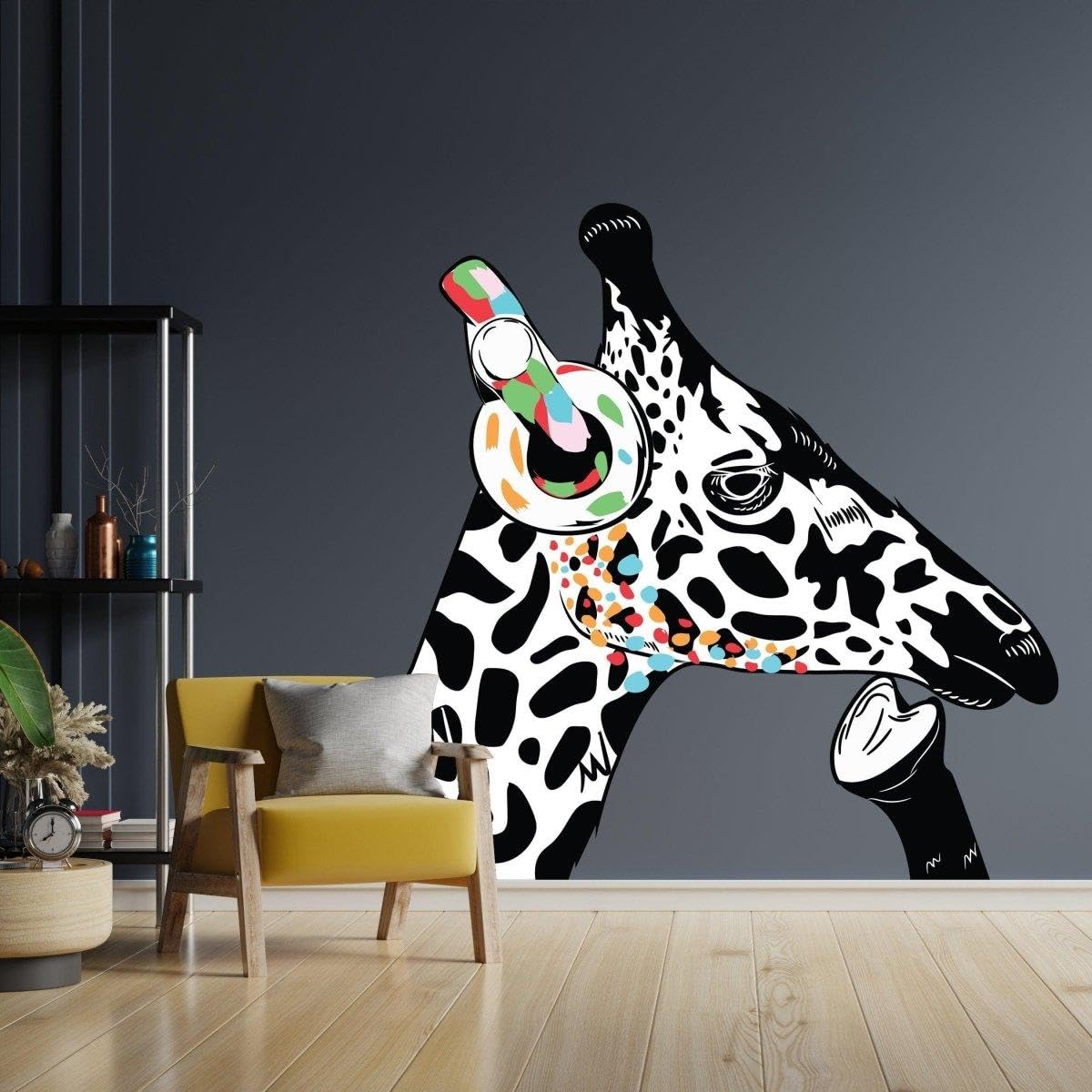 Adhesivo de pared con diseño de jirafa contemplativa, arte de vinilo para espacio infantil de 102 x 71 pulgadas / izquierda (foto principal)