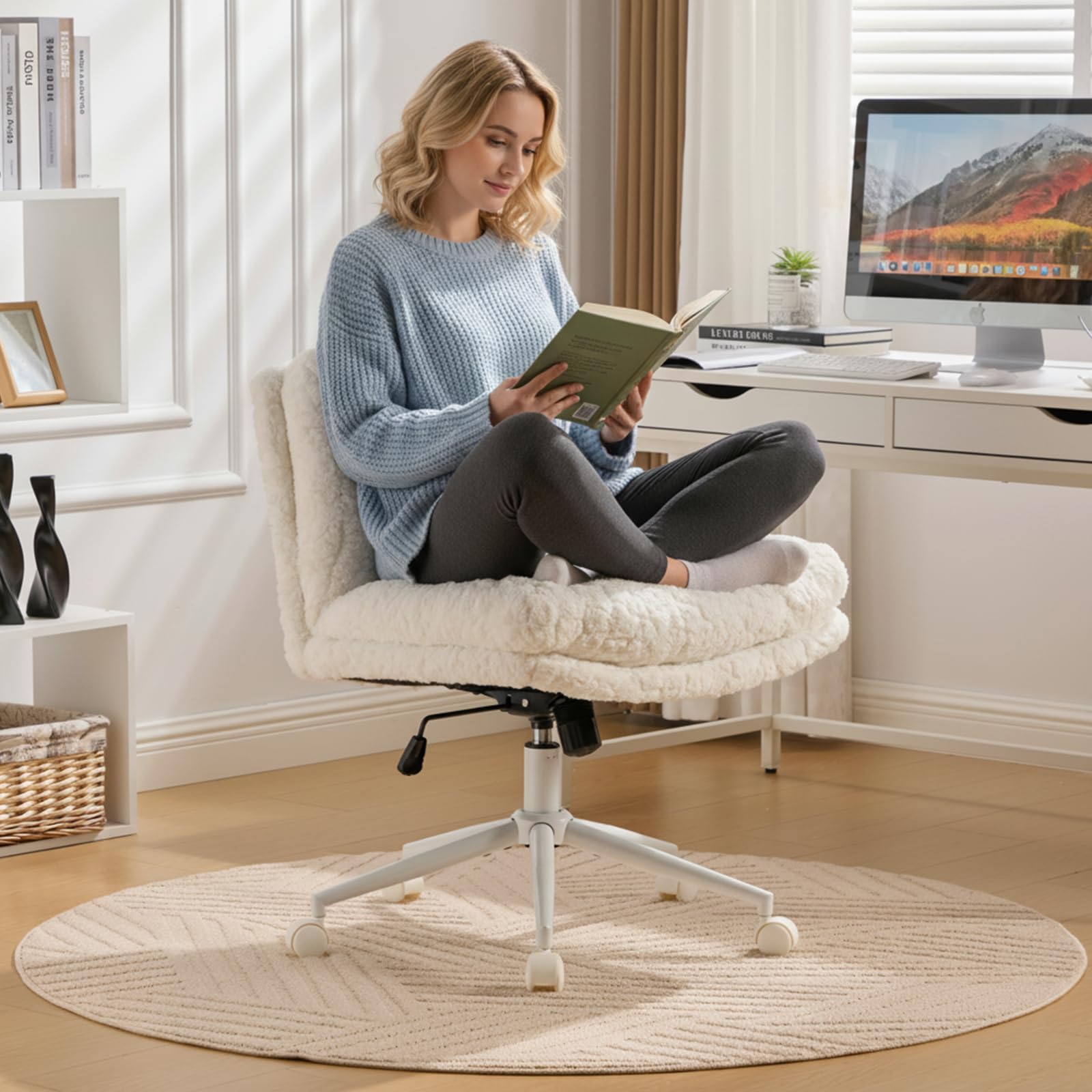 Shenyon Bürostuhl ohne Armlehne, Schneidersitz Stuhl mit Rollen, höhenverstellbar & drehbar, 2 lagige Polsterung mit Rückenlehne, als Homeoffice Stuhl, Schminktisch Stuhl, Schreibtischstuhl, Creme