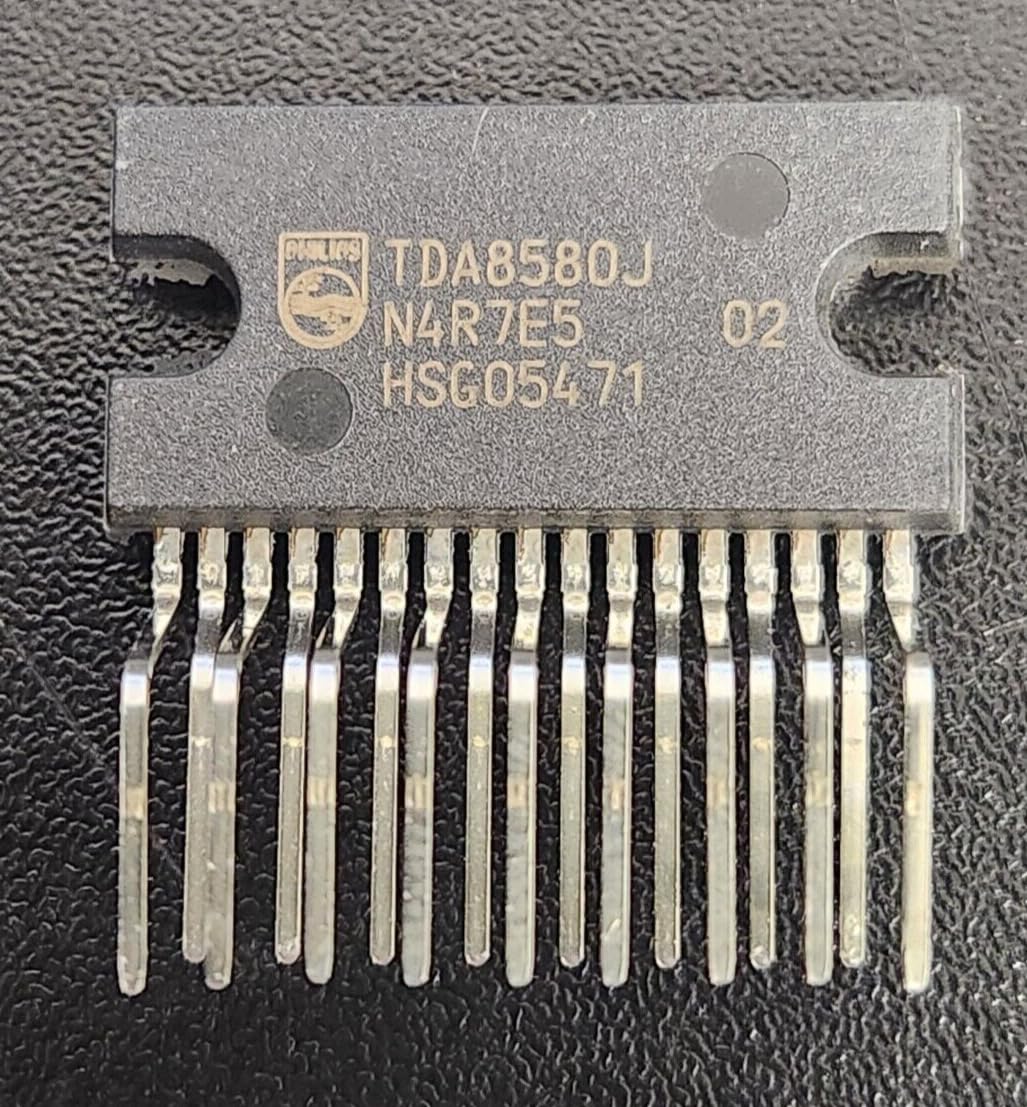 (1 PC) TDA8580J/N1,112 Compatible with Philips
