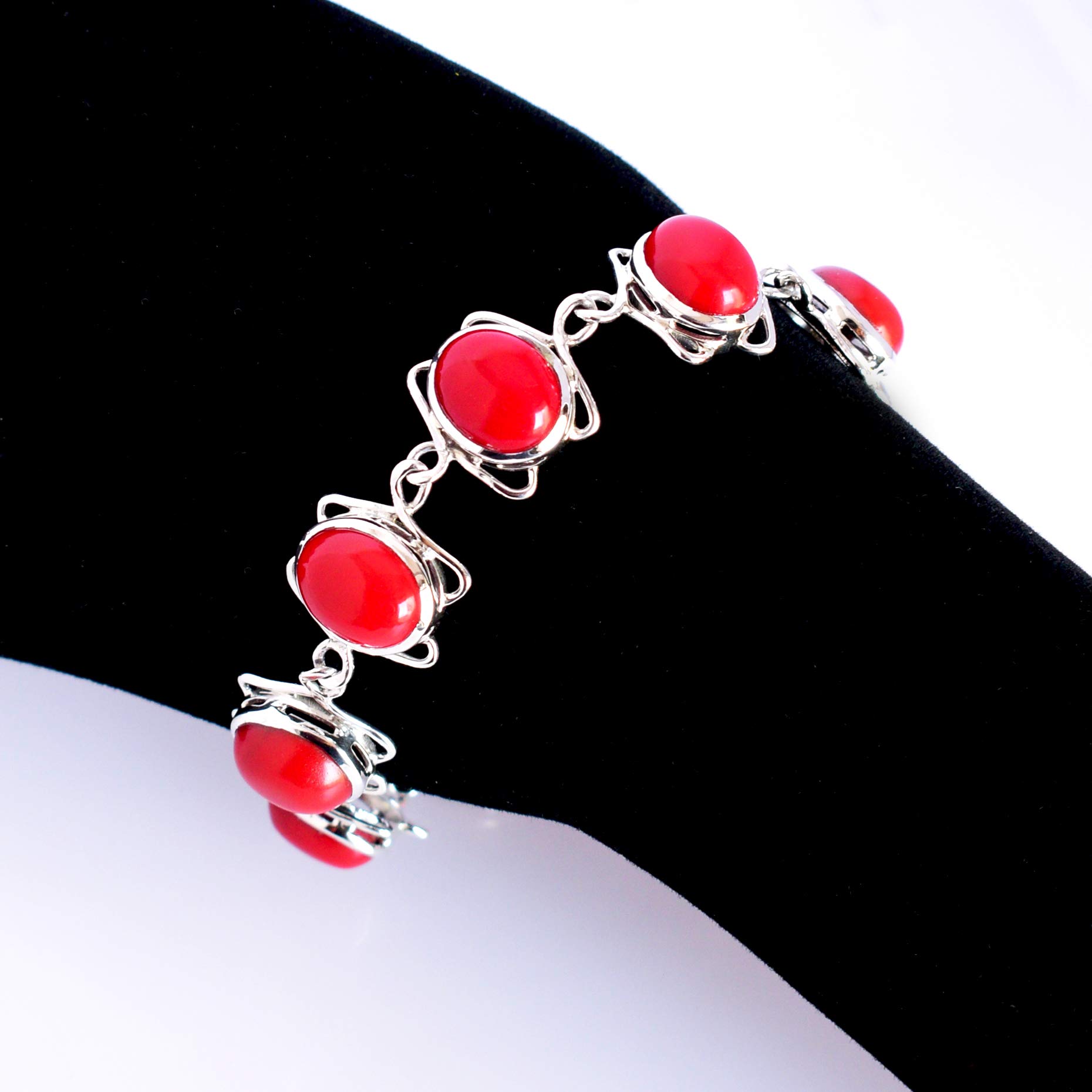 Pulsera de plata de ley 925 con piedra roja chapada en rodio blanco, ovalada de 8 x 10 mm, cierre de bisel de cabujón de piedras preciosas rojas, joyería para mujer