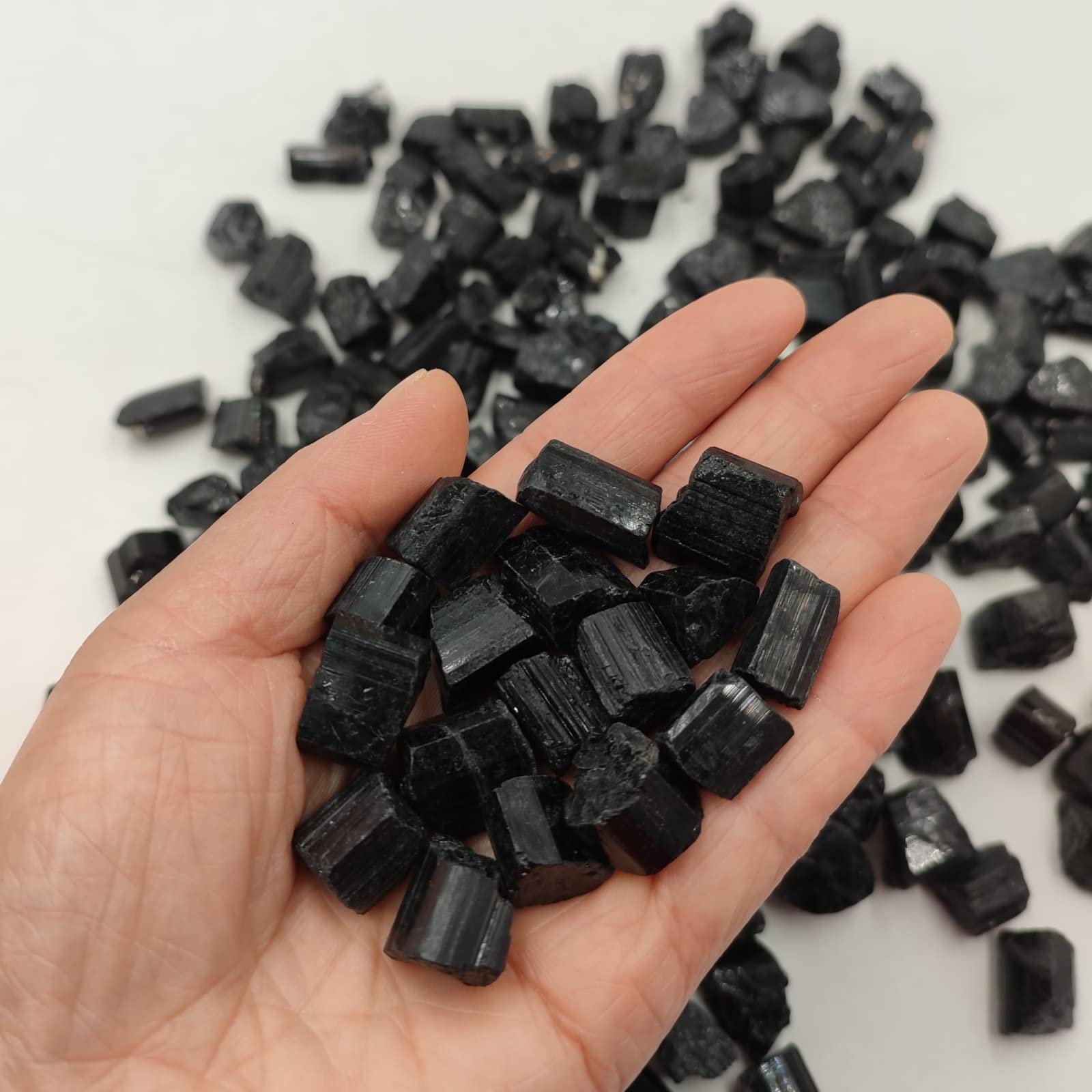 Tourmaline Noire Naturelle pour purifier l'air de votre maison avec ce quartz brut 50g