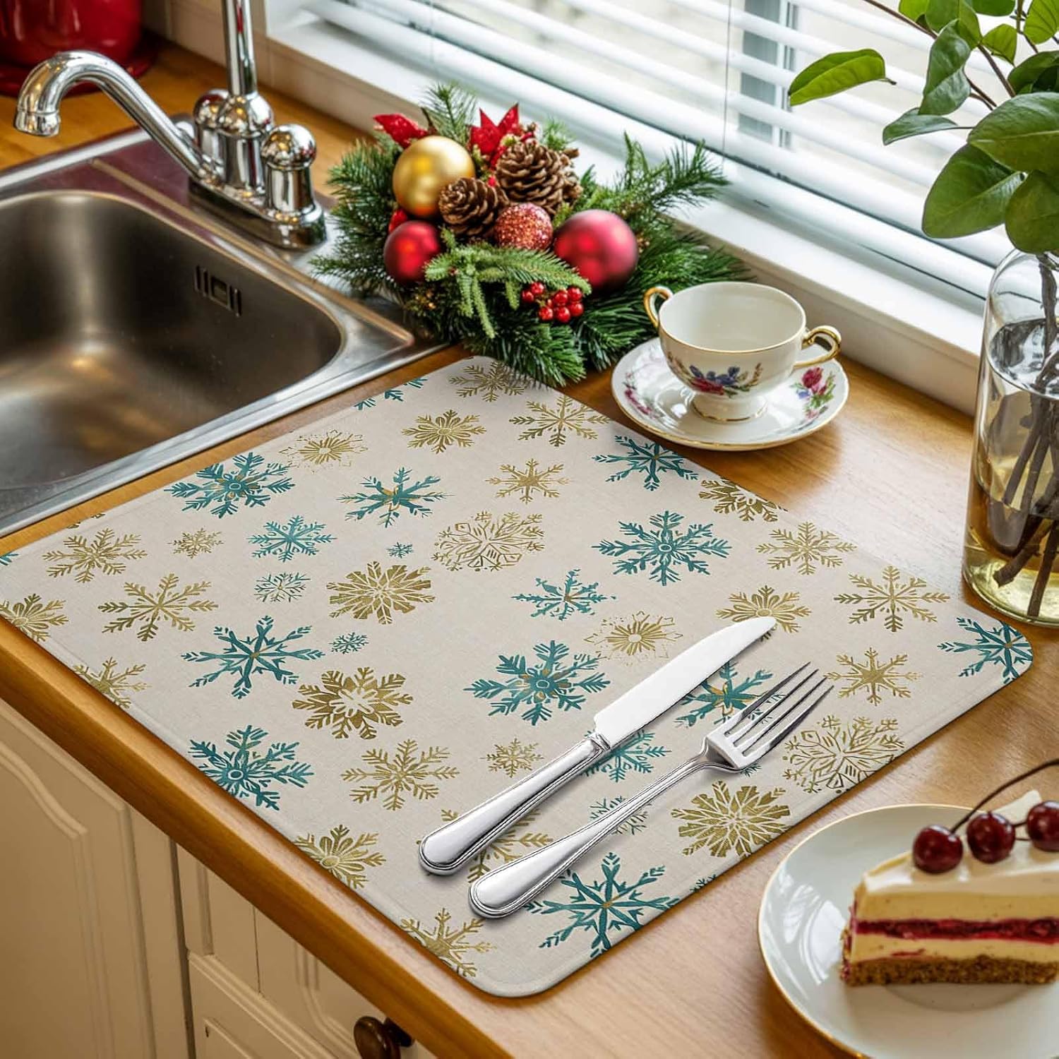Christmas Winter Teal Golden Snowflakes Seamless Dish Drying Mats for Kitchen Counter,Absorbent Microfiber Dish Drainer Rack Mat Vintage Linen Drying Pad for Sinks,Utensils,Countertops,18x24in